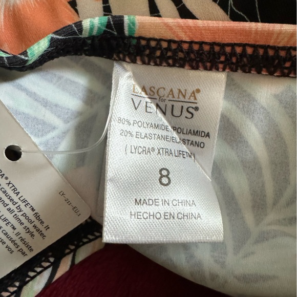 🌺New LASCANA VENUS swimsuit - Picture 4 of 6